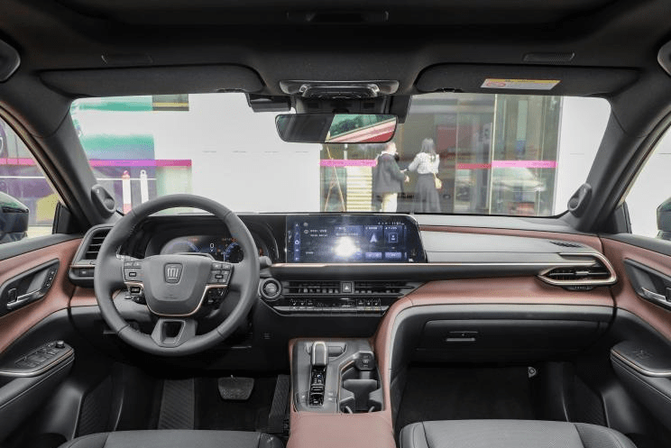 怎么申请皇冠信用盘_2022广州车展探馆:详细解读全新一代丰田皇冠