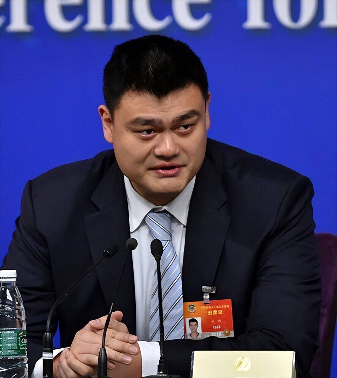 世界杯皇冠信用网代理_浓眉大眼的你也会“背叛革命”世界杯皇冠信用网代理?媒体:CBA中间业务集中于姚明创立的公司