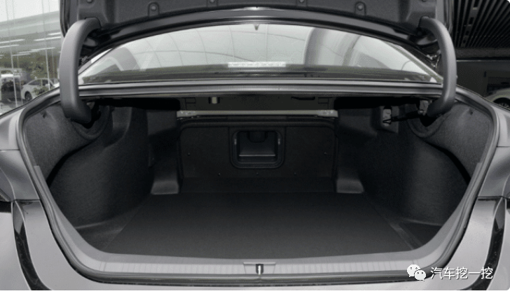 皇冠信用盘如何注册_从19.98万跌倒15.89万皇冠信用盘如何注册,如今月销7896台,最成功的日系豪车