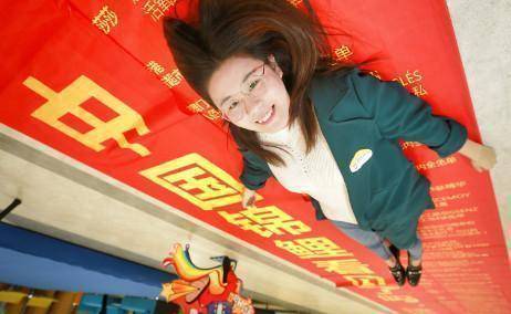 皇冠信用盘申请_被支付宝一亿砸中皇冠信用盘申请,刷爆信用卡游遍全国的“锦鲤女孩”,现状堪忧