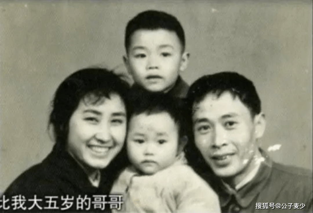 正版皇冠信用网口出租_刀郎前妻:生下孩子40天连夜跑路正版皇冠信用网口出租,31年过去,她可曾后悔?