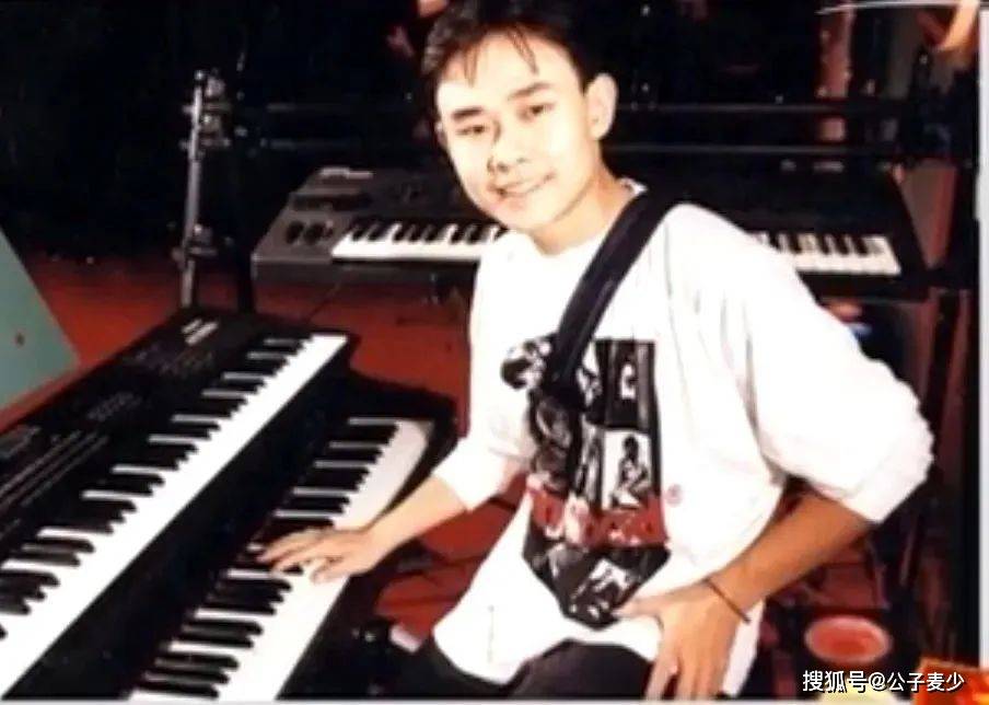 正版皇冠信用网口出租_刀郎前妻:生下孩子40天连夜跑路正版皇冠信用网口出租,31年过去,她可曾后悔?