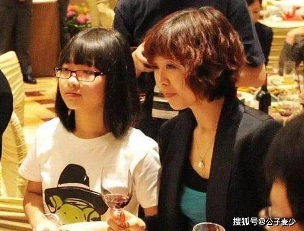 正版皇冠信用网口出租_刀郎前妻:生下孩子40天连夜跑路正版皇冠信用网口出租,31年过去,她可曾后悔?