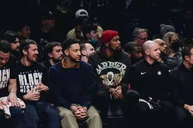 皇冠信用网登2登3_炸了皇冠信用网登2登3!篮网、步行者酝酿2换2交易!本西蒙斯、布罗格登互换东家?