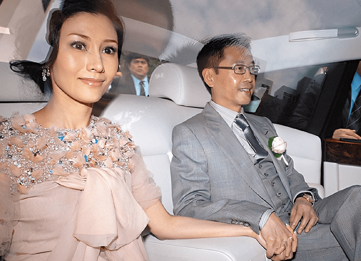 怎么开通皇冠信用网口_李嘉欣每月2百万生活费怎么开通皇冠信用网口,甘比的包就2百万,何超琼戴1千万皇冠