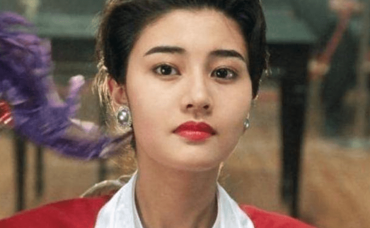 怎么开通皇冠信用网口_李嘉欣每月2百万生活费怎么开通皇冠信用网口,甘比的包就2百万,何超琼戴1千万皇冠