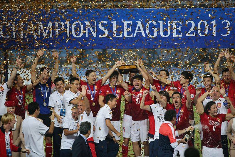 皇冠信用网出租足球_风暴眼 | 唏嘘皇冠信用网出租足球!广州队被要求撤出训练基地 中超八冠王彻底沦落