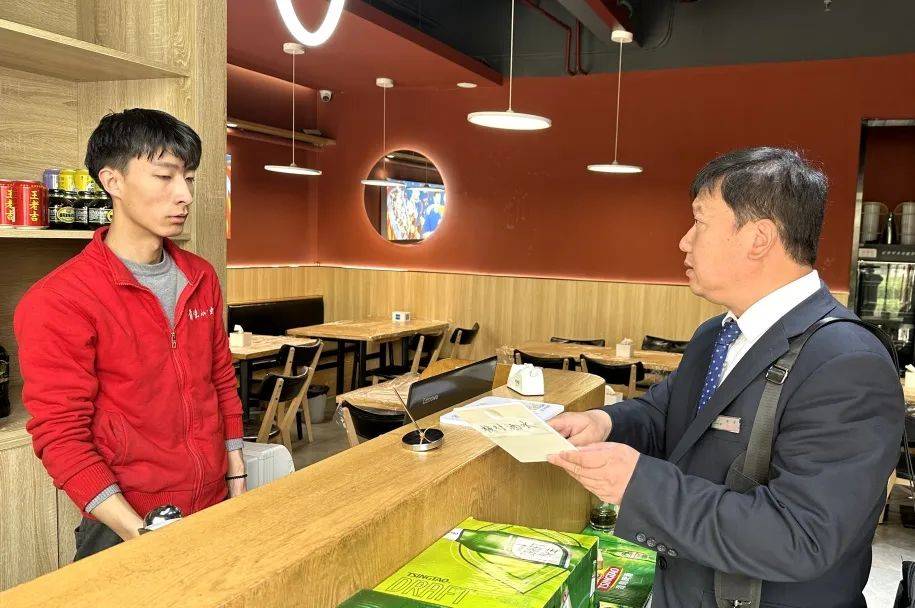 怎么弄皇冠信用_【山西长治潞州农商行】太西支行郭刚:借力巧宣传怎么弄皇冠信用,让信用卡营销事半功倍