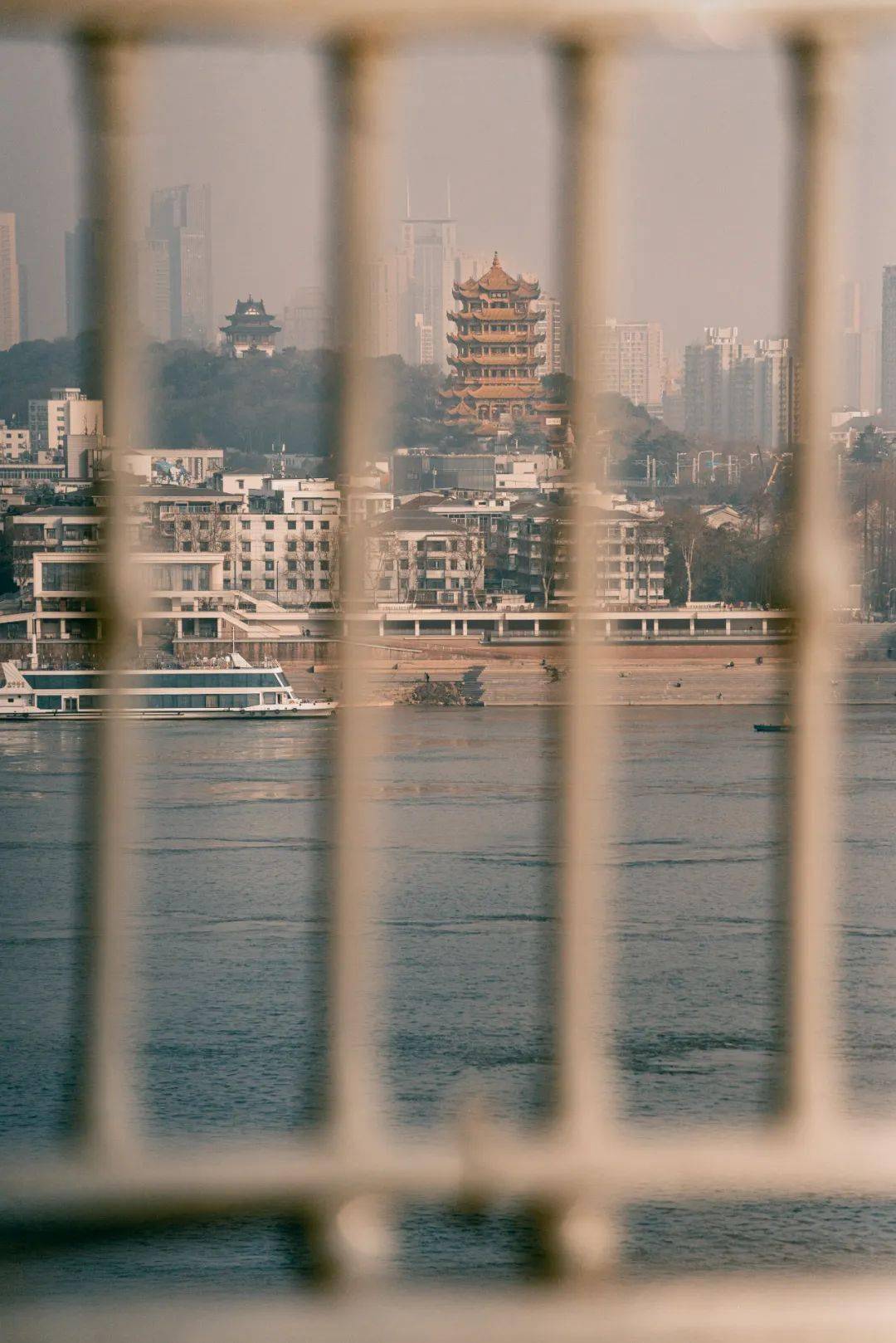 正版皇冠信用网口出租_40条实用建议正版皇冠信用网口出租,第一次来武汉这样玩才对!