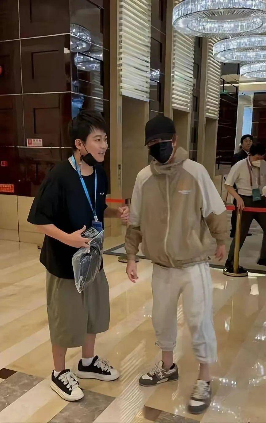 世界杯皇冠信用网平台_梅西来北京世界杯皇冠信用网平台,掀起内娱追星热潮,球迷太多,每天3小时训练像放风