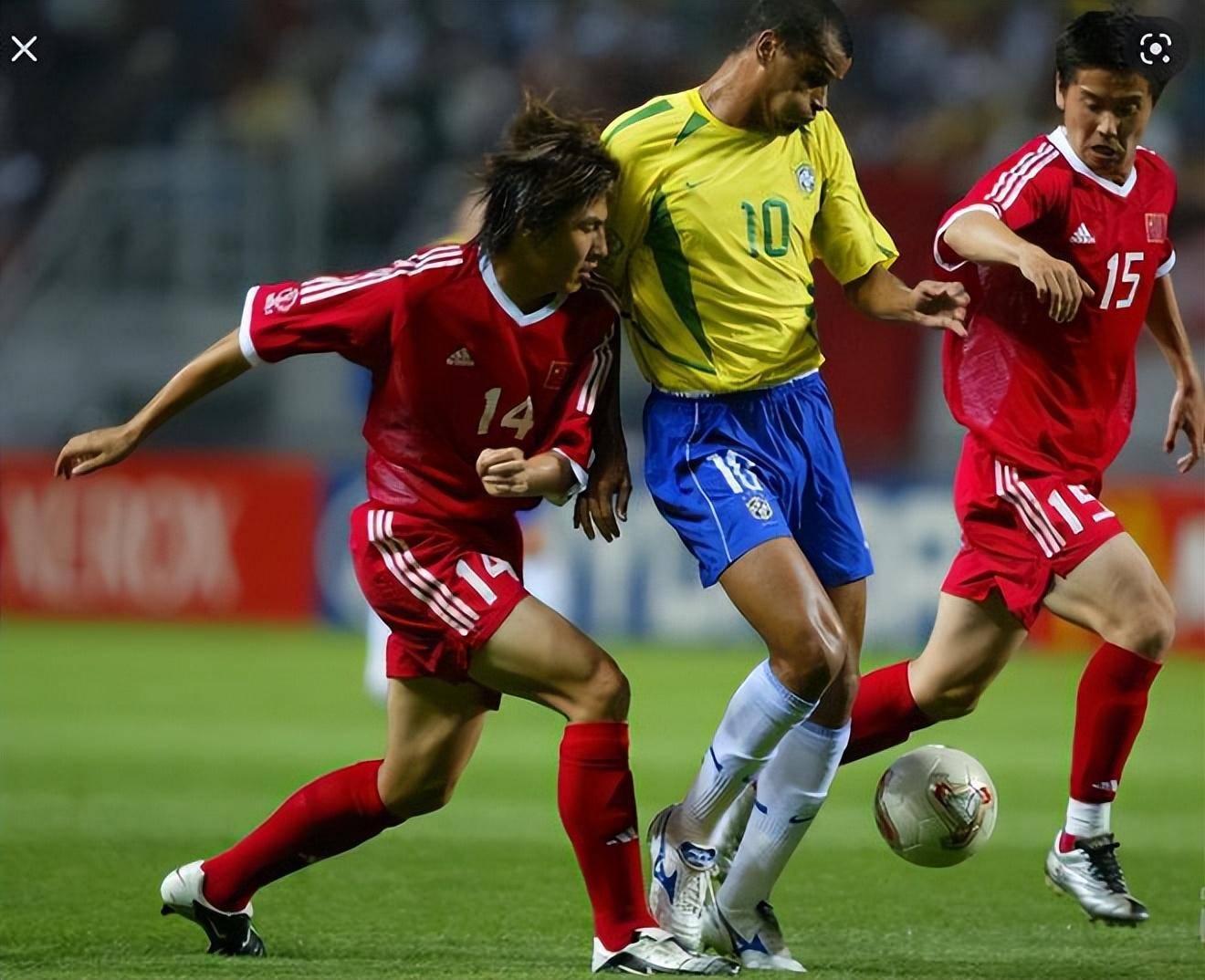 好世界杯现场直播_亚洲球队在世界杯上最好成绩是2002年世界杯好世界杯现场直播,韩国靠裁判黑进四强