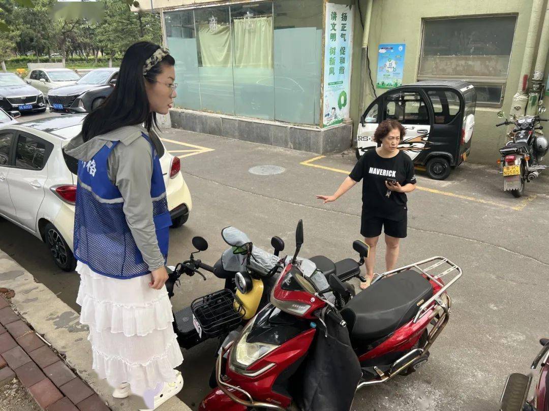 皇冠网_皇冠网我为群众办实事丨皇冠街道:“网”起格内大小事 ,“织”密民生幸福网