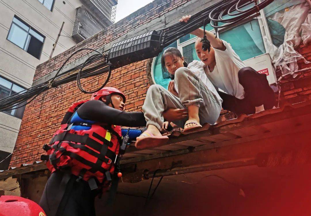 皇冠登一登二登三区别_“海葵”三登皇冠登一登二登三区别!宁德消防全力以赴迎战台风!