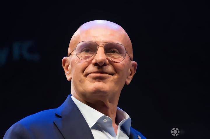 皇冠比分即时足球比分官网_萨基:我喜欢普利希奇在边路的移动皇冠比分即时足球比分官网,他和莱奥都应该加强防守 即时足球比分