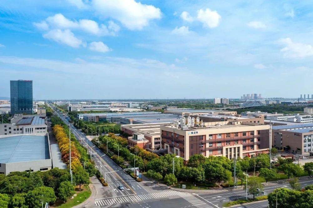 皇冠信用网开号_助推三个“一号工程”|织密代表“联群网” 开好助企纾困“直通车” 推动三个“一号工程”加速度