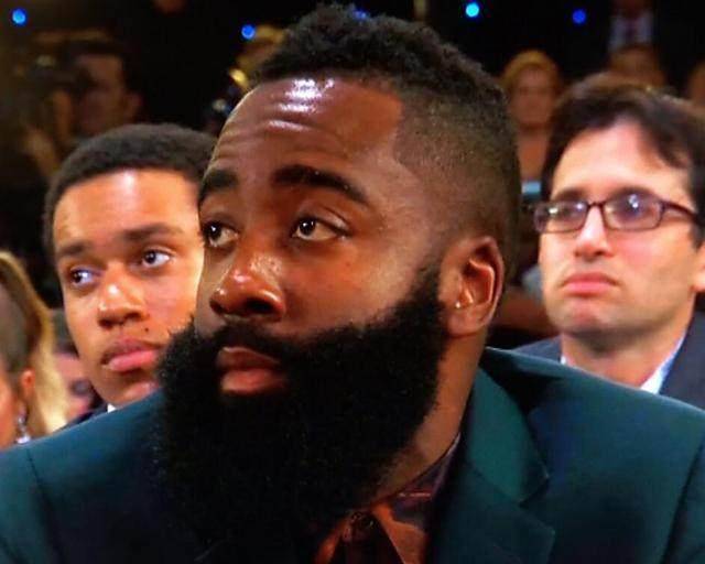 皇冠登一登二登三区别_陪跑的一年皇冠登一登二登三区别,哈登的祝福,活生生的把登黑弄成了登密!