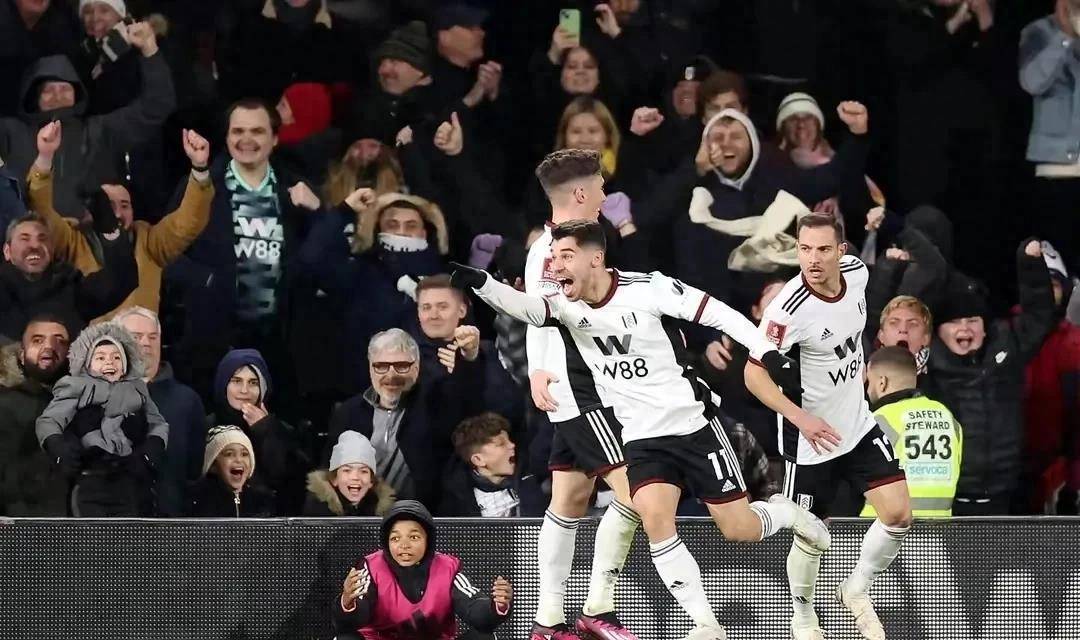 皇冠信用网登1_欧冠:小蜘蛛连场世界波福登多库破门 曼城3-1莱比锡 巴萨1-0波尔图