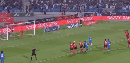 皇冠信用网登1_沙特联:利雅得新月6-1利雅得体育皇冠信用网登1,重登榜首,内马尔造点+助攻