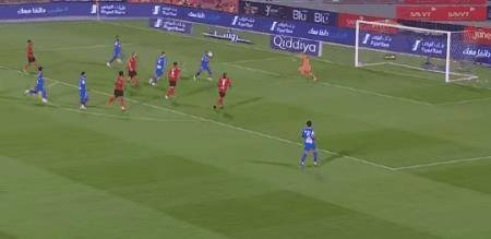 皇冠信用网登1_沙特联:利雅得新月6-1利雅得体育皇冠信用网登1,重登榜首,内马尔造点+助攻