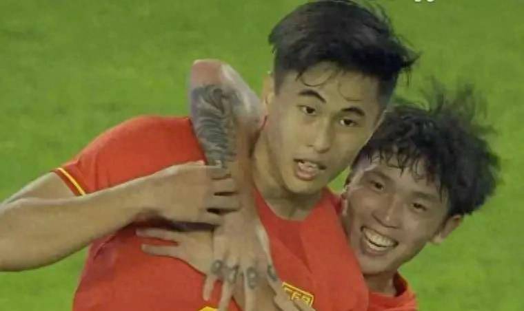 皇冠代理登1,2,3_5-1!我们男足亚运开门红皇冠代理登1,2,3,陶强龙3分钟2球,笑傲地球德比+登榜首