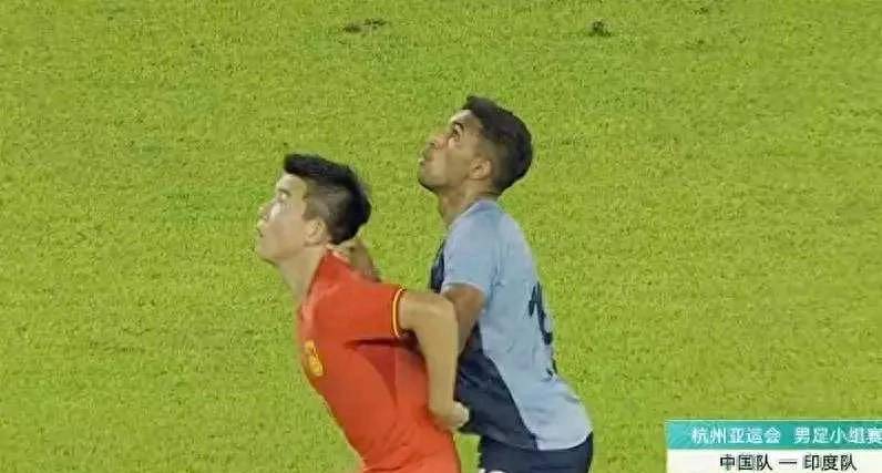 皇冠代理登1,2,3_5-1!我们男足亚运开门红皇冠代理登1,2,3,陶强龙3分钟2球,笑傲地球德比+登榜首