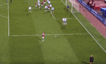 欧洲杯买球_冲向欧洲杯的路上欧洲杯买球,利物浦天才索博斯洛伊,场均造2球