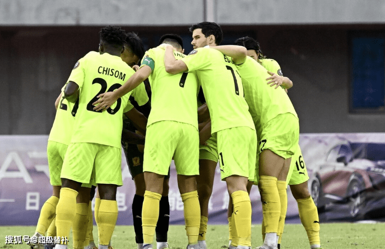 新2足球网址_中甲领头羊4-0飙六连胜!恭喜四川足球新2足球网址,诞生新历史,2队齐聚中超