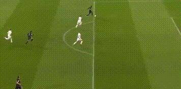 皇冠信用网登1_1-0暂登德甲第1!染红后拜仁10号状态全无皇冠信用网登1,图赫尔1举动被炮轰