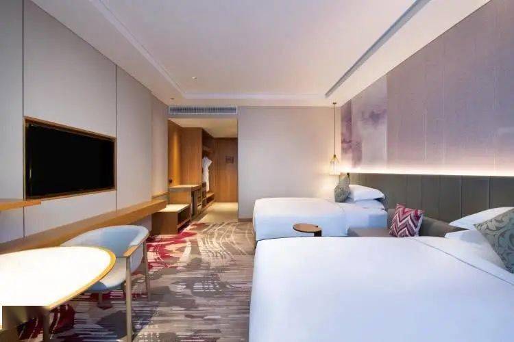 皇冠代理登1,2,3_【湖州皇冠假日酒店】¥999抢3天2晚套餐皇冠代理登1,2,3,含高级房2间夜+2大2小自助早餐/间夜+自助晚餐66折券1份+湿地公园萌宠玩赏等~