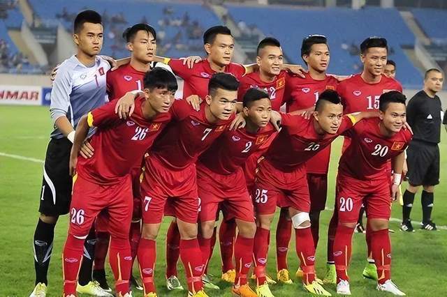 国际米兰足球直播_今日足球:国际米兰、阿拉维斯、日本