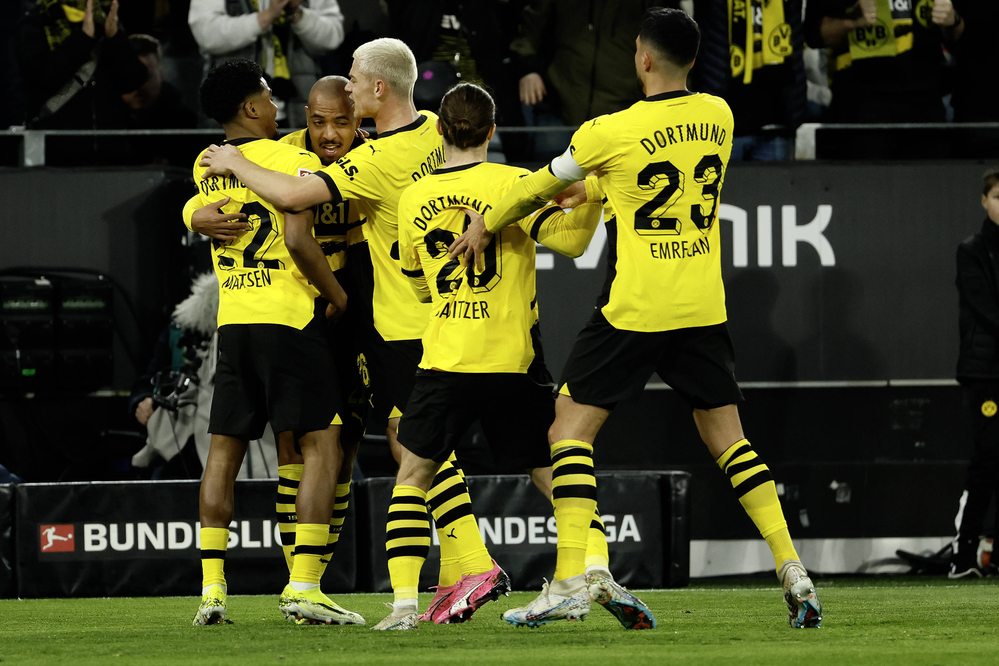 多特蒙德足球_足球——德甲:多特蒙德胜弗赖堡