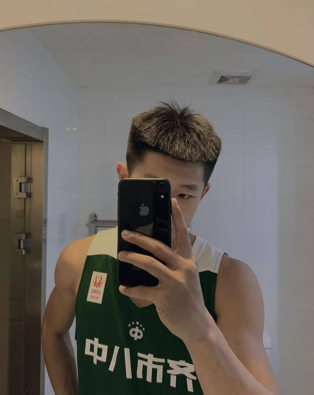 篮球加时算输赢吗_00后的黑龙江篮球帅哥篮球加时算输赢吗,这颜值身材还不算校草吗