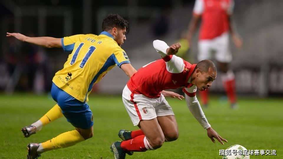 本菲卡足球_今日足球:里尔vs阿斯顿维拉 马赛vs本菲卡