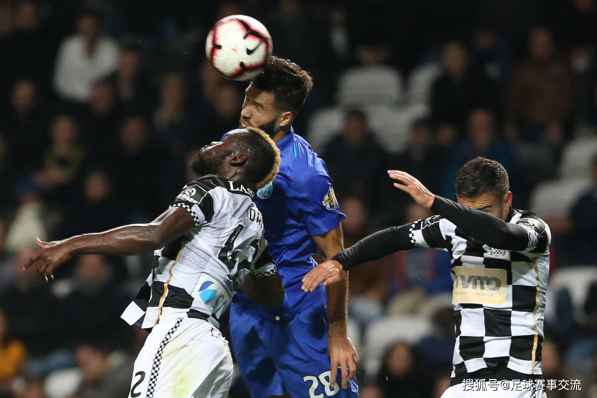 本菲卡足球_今日足球:里尔vs阿斯顿维拉 马赛vs本菲卡