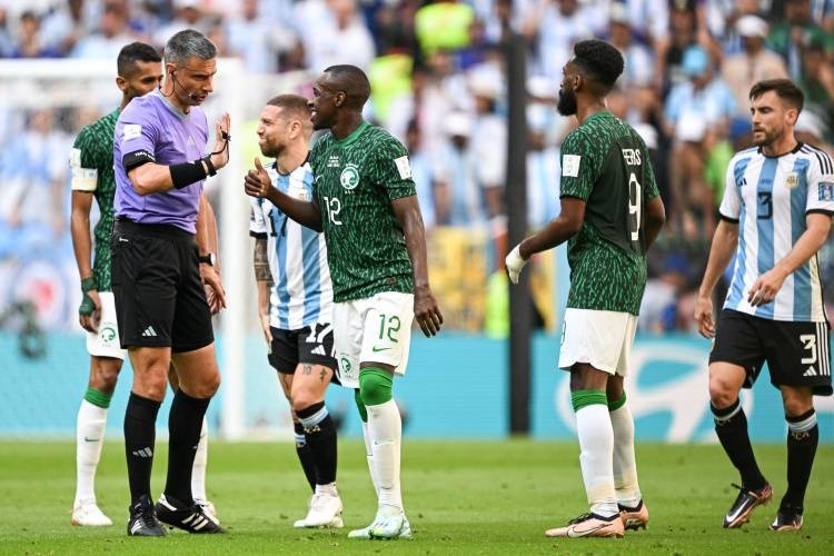 斯洛文尼亚VS丹麦_6月2日3点斯洛文尼亚VS丹麦!官方:斯洛文尼亚主裁温契奇执法欧冠决赛皇马vs多特