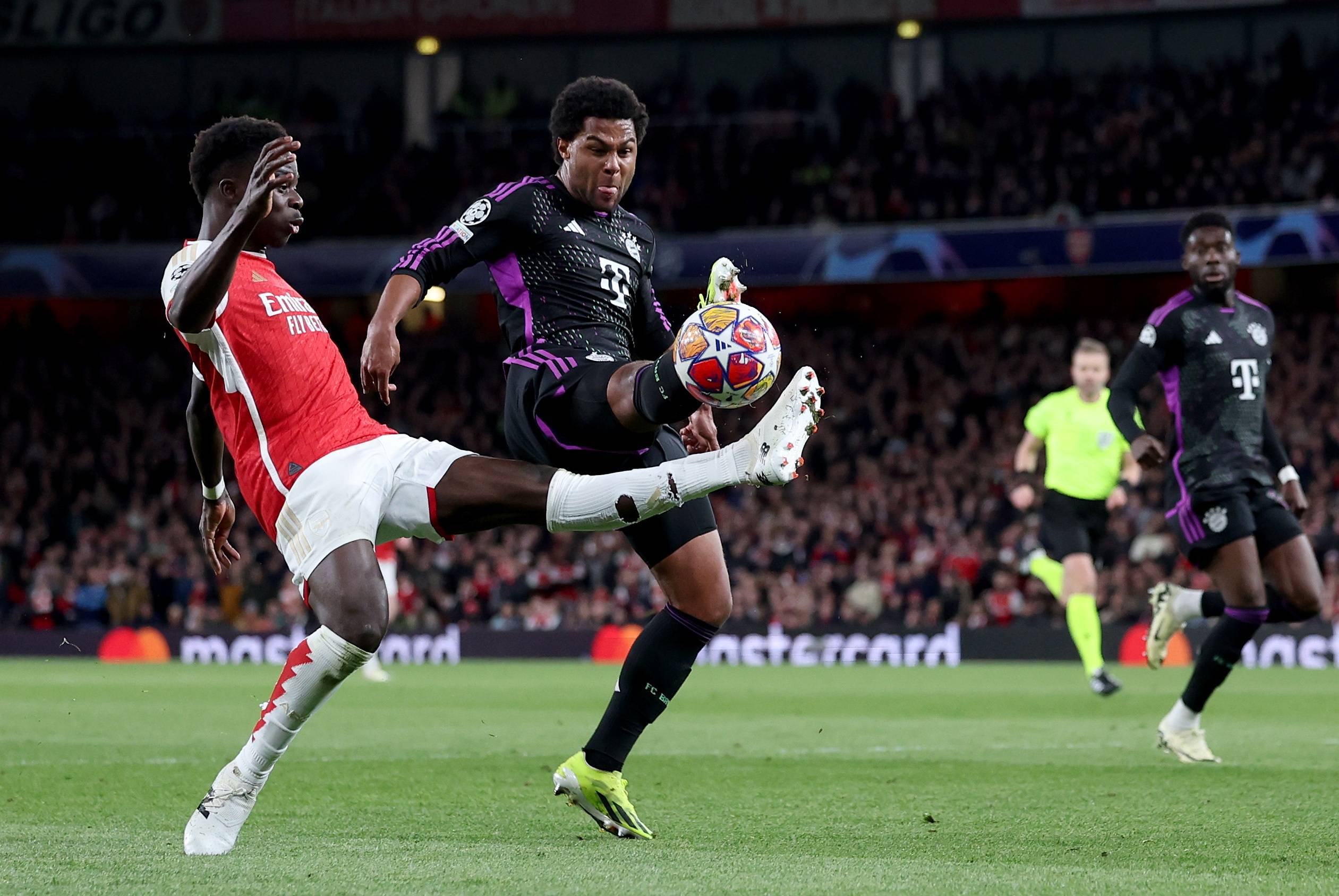 拜仁足球直播_足球——欧冠联赛:阿森纳战平拜仁