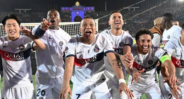 皇冠登1登2登3代理_1红牌改写命运皇冠登1登2登3代理,登贝莱斩巴萨晋级