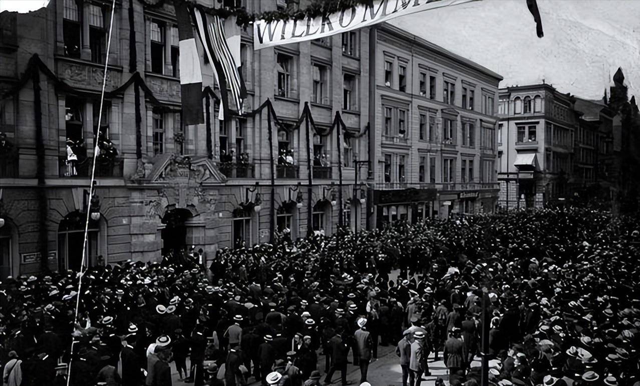 罗马尼亚_人民革命的时代罗马尼亚!罗马尼亚人民共和国的诞生——罗马尼亚简史28