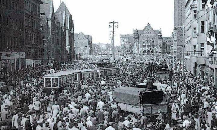 罗马尼亚_人民革命的时代罗马尼亚!罗马尼亚人民共和国的诞生——罗马尼亚简史28