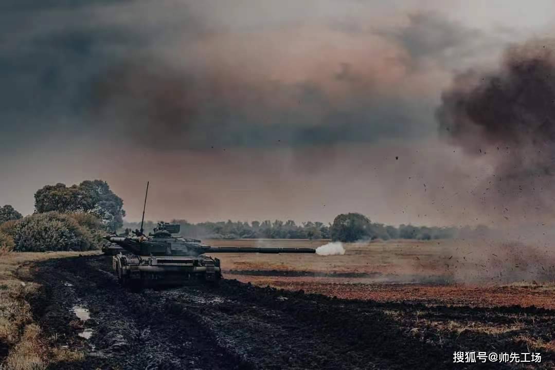 罗马尼亚VS乌克兰_凌晨2点罗马尼亚VS乌克兰,罗马尼亚军列开进乌克兰剧烈爆炸:现场有大群西方军人