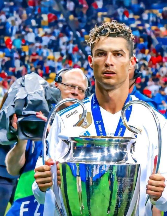 欧洲杯足球直播_中央5台直播足球时间表:今晚CCTV5直播两场欧洲杯比赛欧洲杯足球直播!附节目表