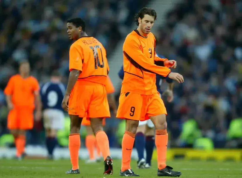 欧洲杯足球直播_中央5台直播足球时间表:3日凌晨CCTV5直播两场欧洲杯欧洲杯足球直播!八强出炉