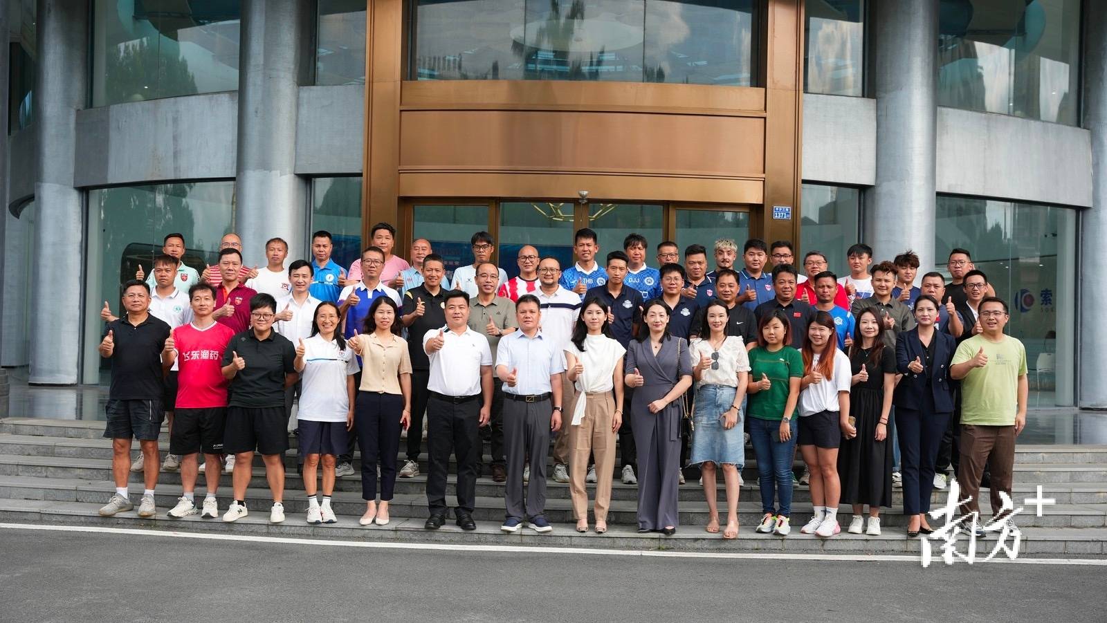 皇冠足球平台_聚力足球未来皇冠足球平台,珠海共筑区域赛事新平台