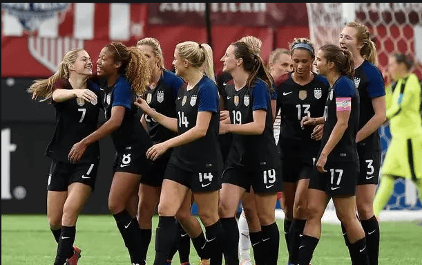 加拿大-新西兰_奥运女足:加拿大女足 VS 新西兰女足