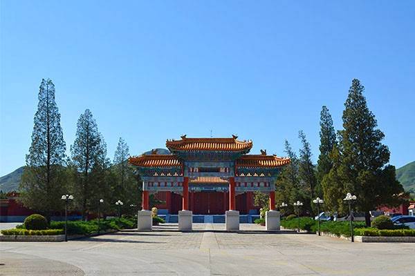 皇冠官网电话_中华永久公墓官网电话皇冠官网电话,地址,环境,价格,名人