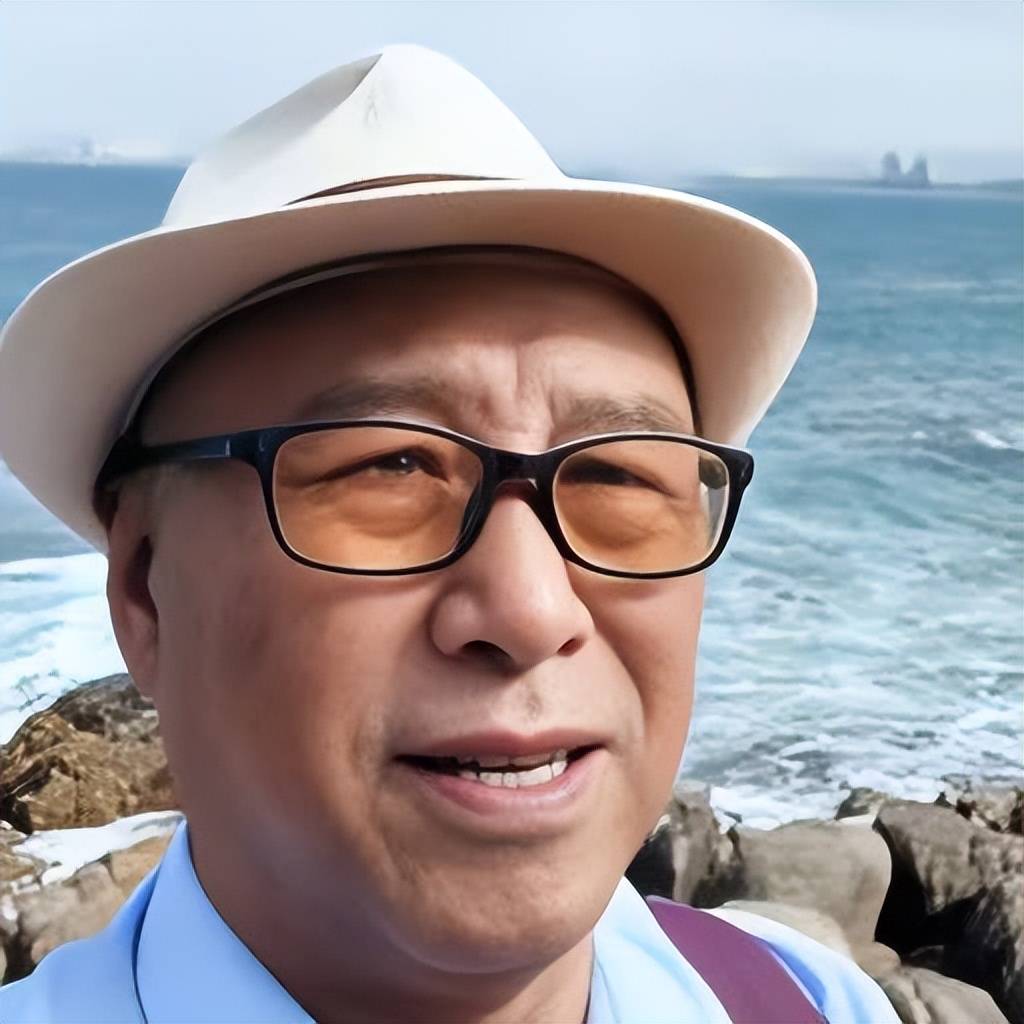 皇冠登一登二登三区别_千秋岁 登介休绵山(外二首)