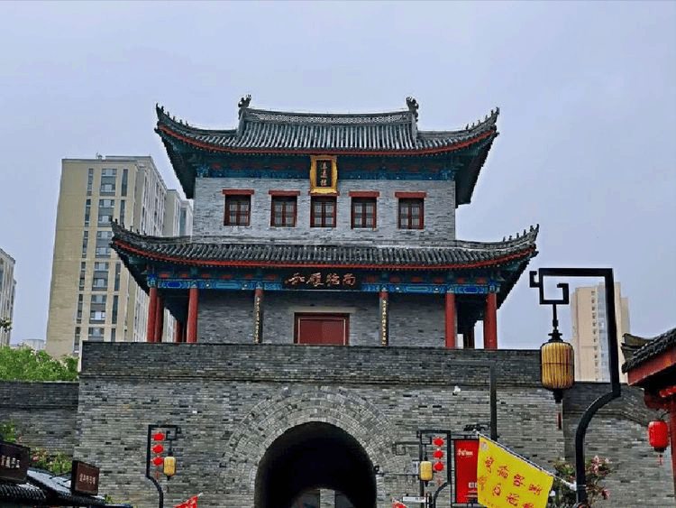 皇冠登一登二登三区别_登即墨古城墙感怀(外三首)