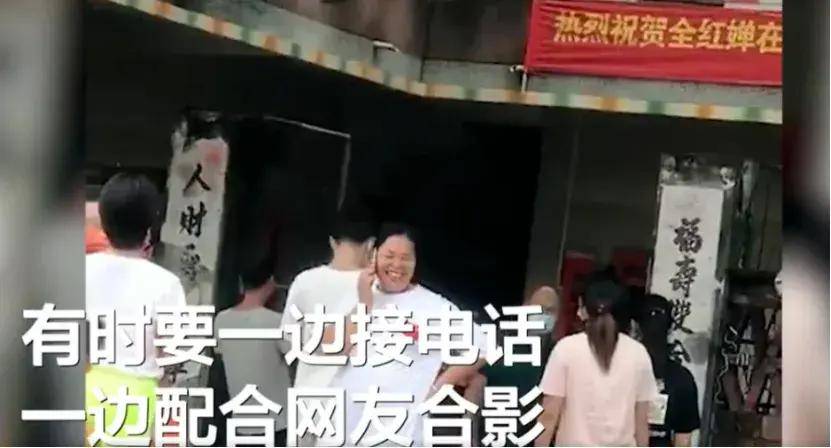 皇冠信用网正网_深夜被堵门的全红婵皇冠信用网正网,正惨遭全网疯狂“围猎”!