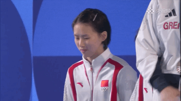 皇冠信用网正网_深夜被堵门的全红婵皇冠信用网正网,正惨遭全网疯狂“围猎”!