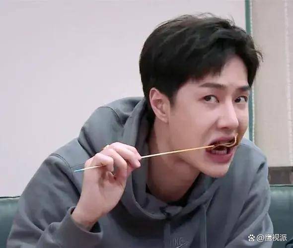 皇冠登一登二登三区别_王一博的勇气皇冠登一登二登三区别,遇高反二次登雪山成功